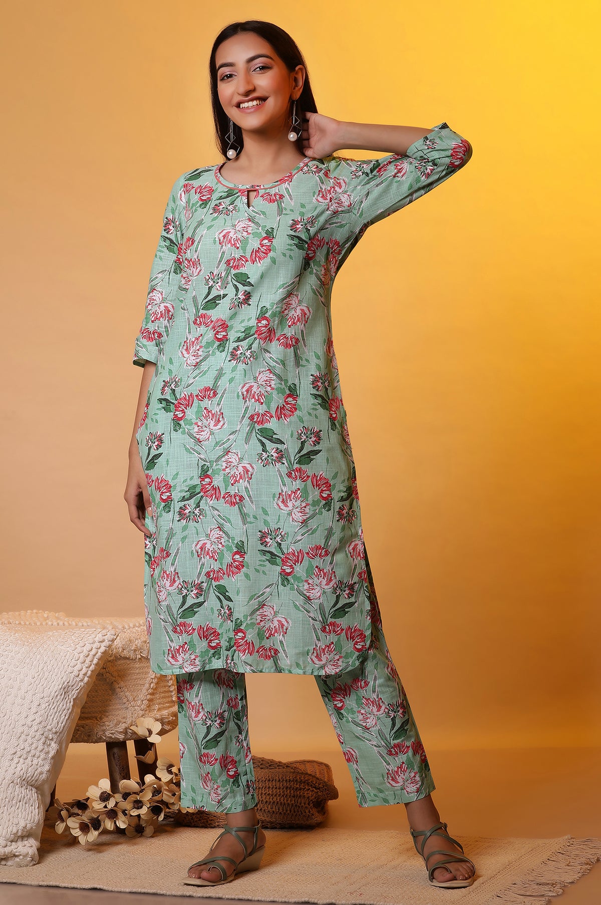 Mist Green Floral Straight Kurta and Parallel Pants Set - XS
