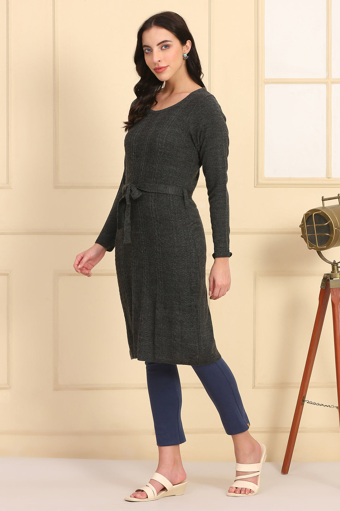 Grey Self Design Straight Winter Dress with Waist Belt