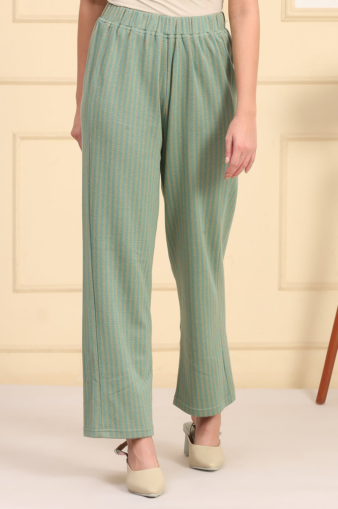 Green Solid Woven Mid Rise Winter Palazzo
