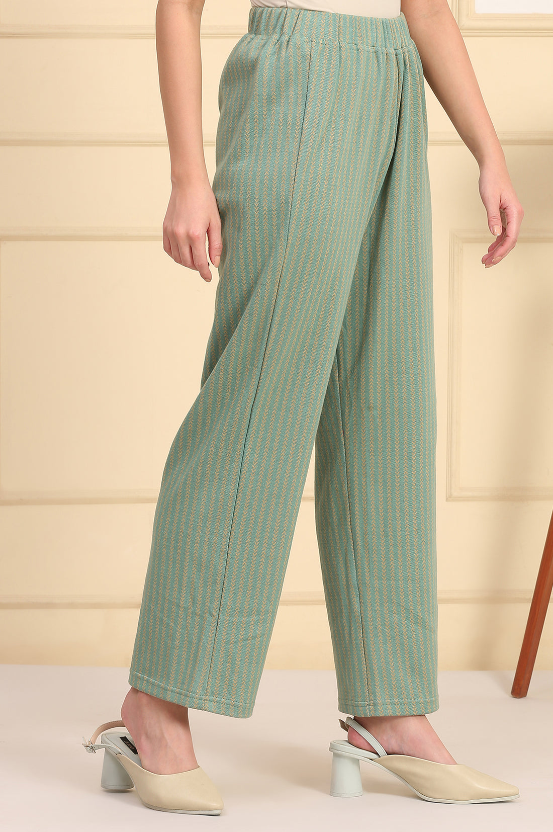 Green Solid Woven Mid Rise Winter Palazzo