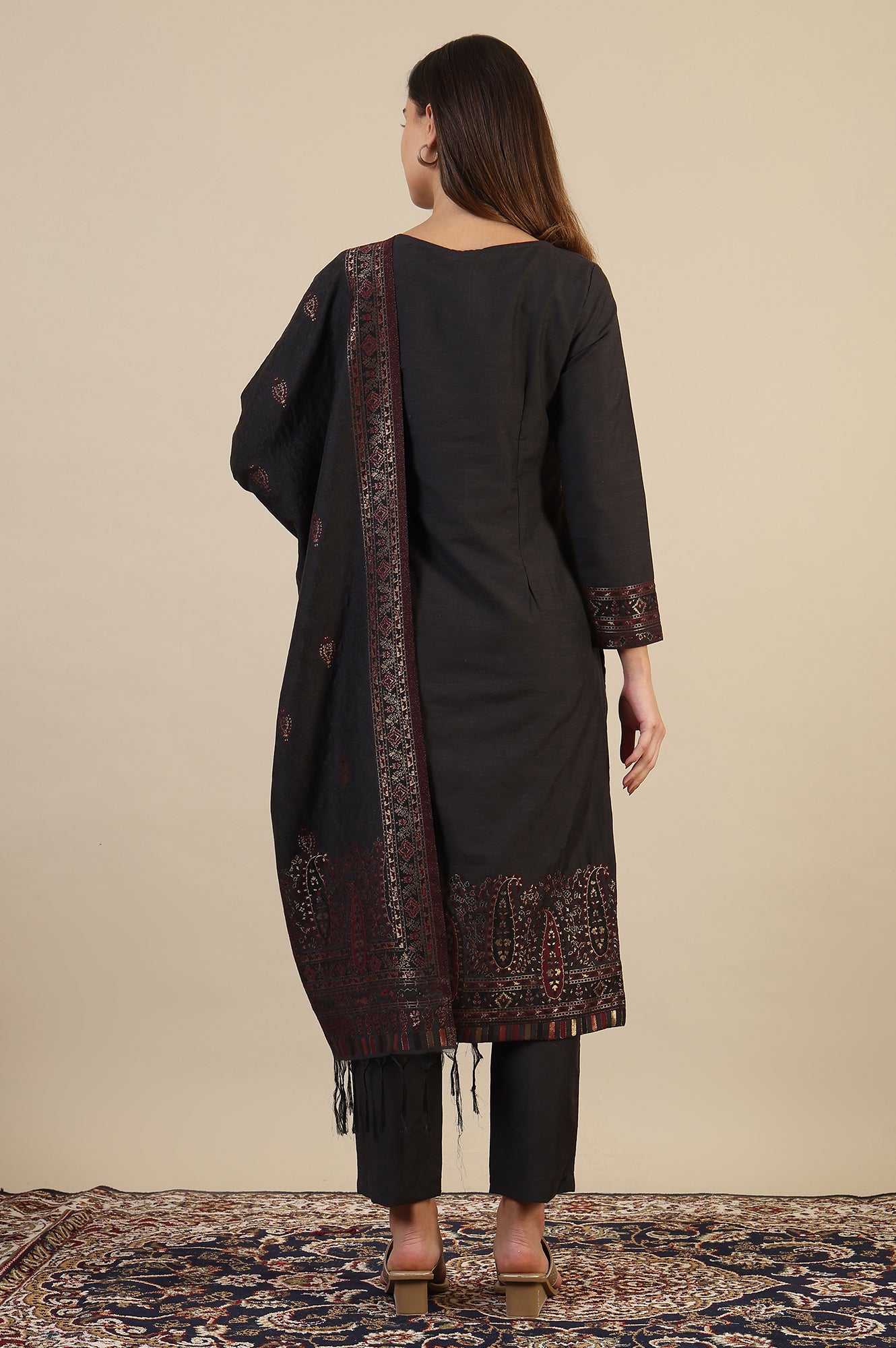 Grey Yarn Dyed Straight Kurta &amp; Straight pant with Shawl Set