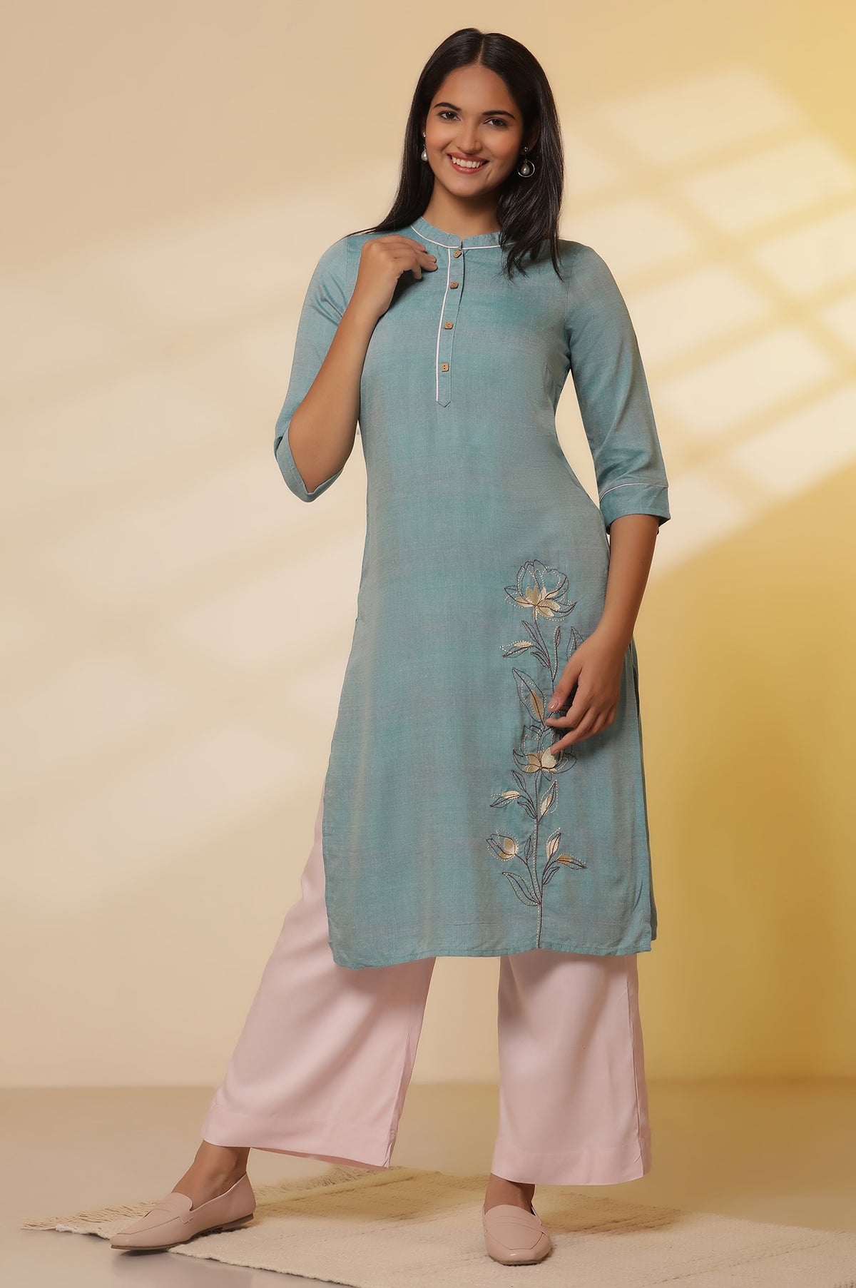 Blue Thread Embroidered Straight Kurta and Palazzo Set - S
