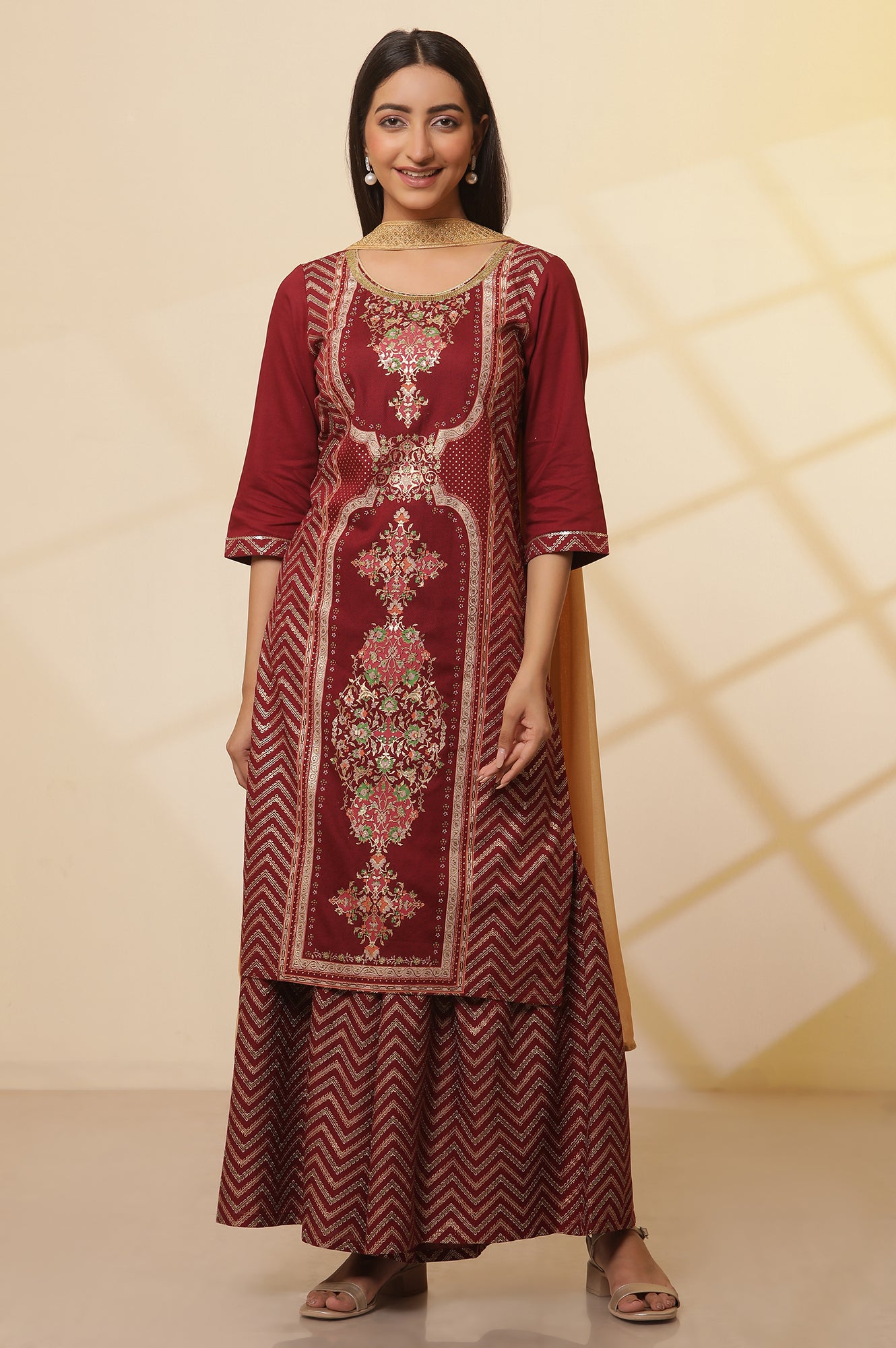 Maroon-Floral-Printed-Sequined-Kurta,-Sharara-Set-with-Gold-Chocker-Dupatta