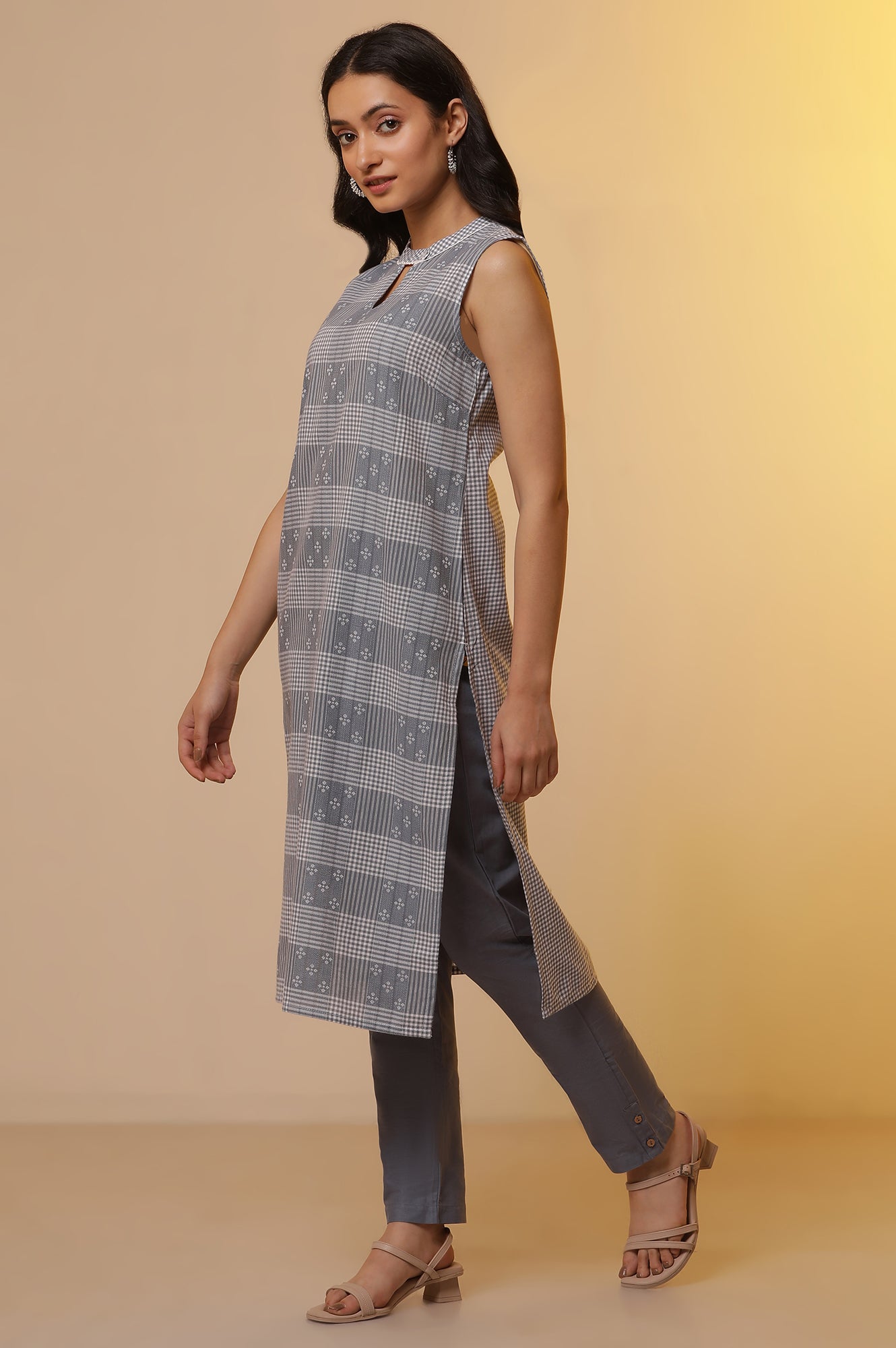 Blue Gingham Check Sleeveless Kurta and Straight Trousers Set