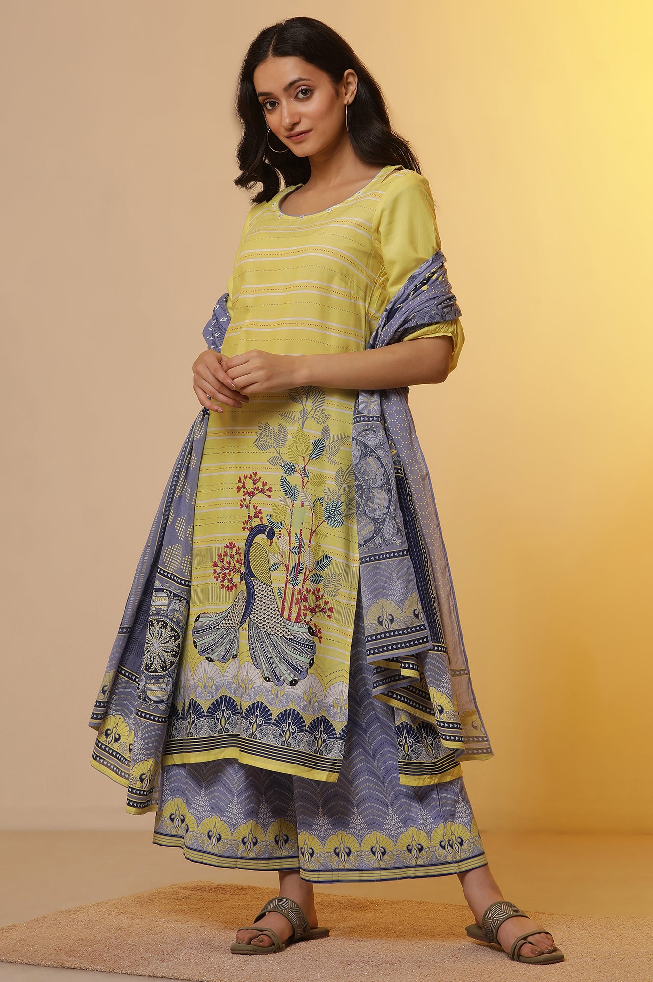 Yellow Placement Printed Kurta, Culottes and Dupatta Set