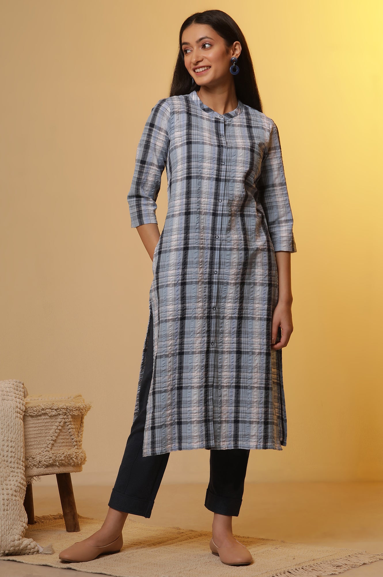 Blue Seer Sucker Checker Kurta and Pintuck Pants Set