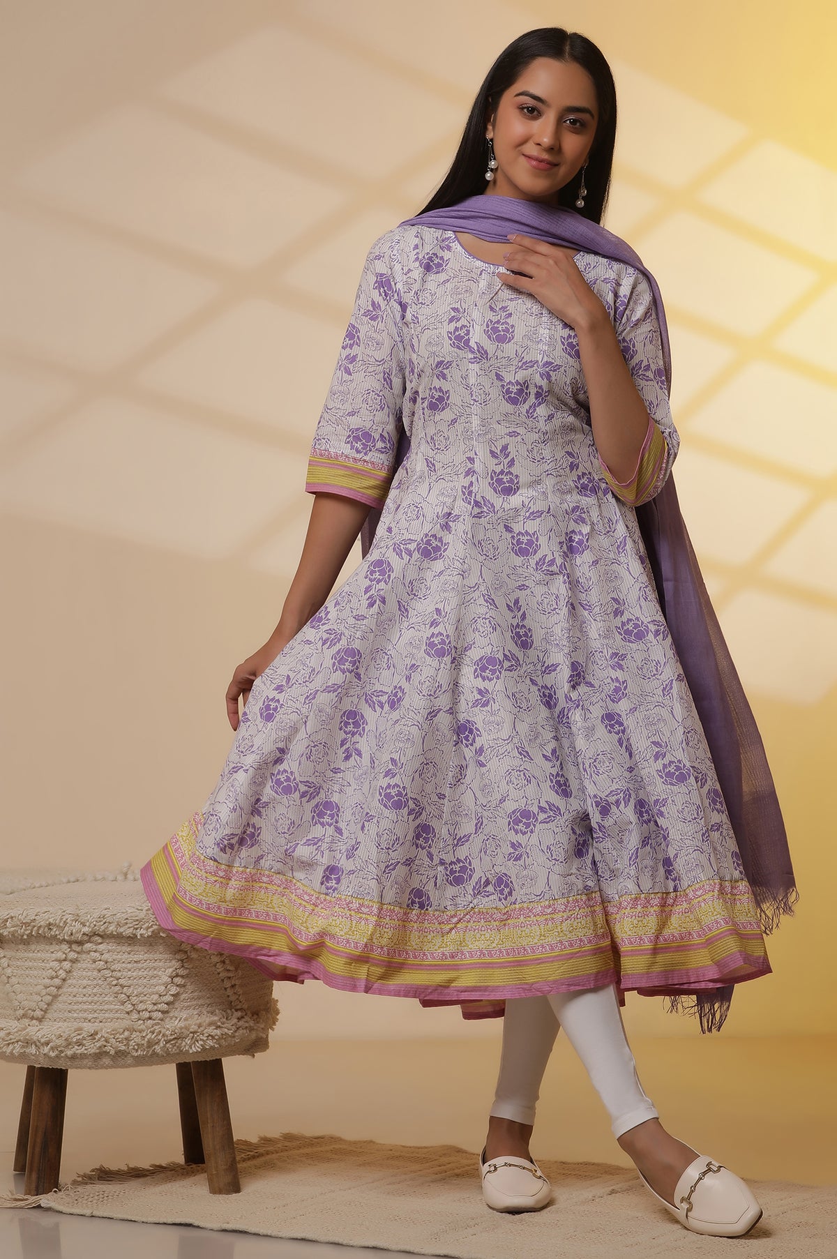 White Floral Printed Flared Kalidar Kurta, Tights and Dupatta Set - XS