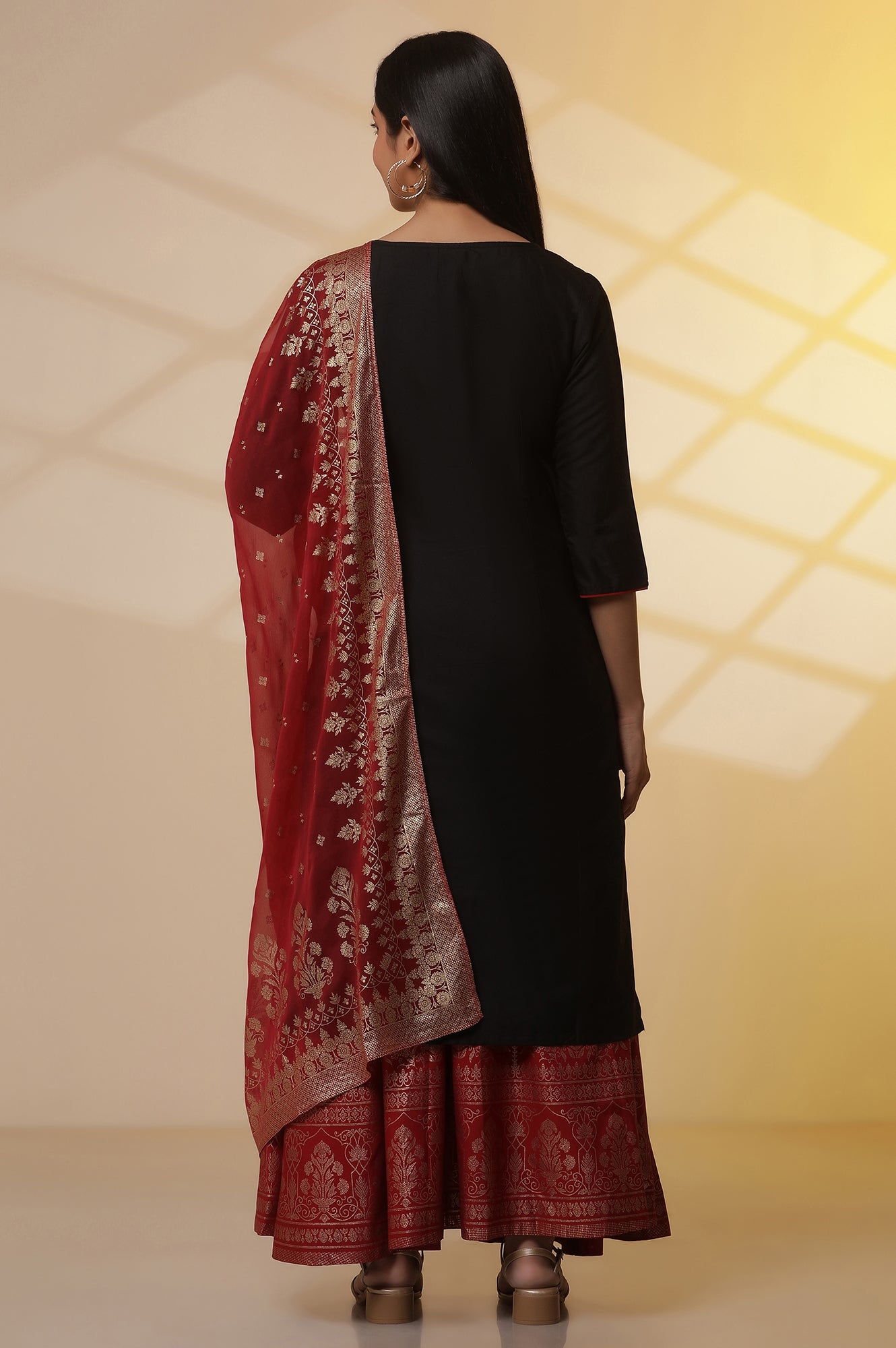 Black-Zari-Embroidered-Straight-Kurta,-Red-Printed-Skirt-and-Dupatta-Set