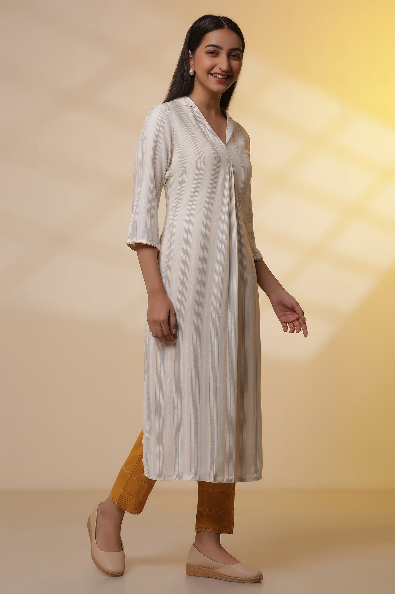 White Striped Straight Casual Kurta and Trousers Set