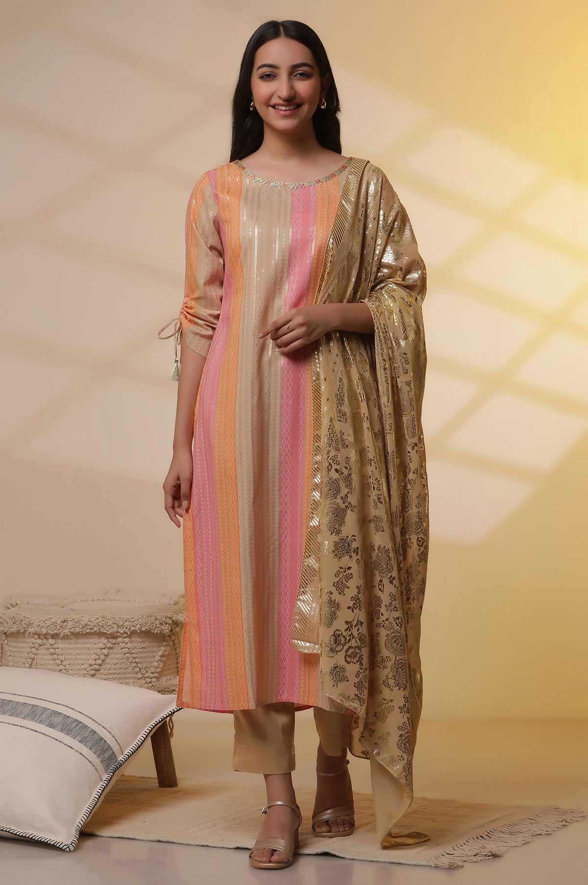 Multi-coloured Printed Straight Kurta, Pants and Dupatta Set - XS