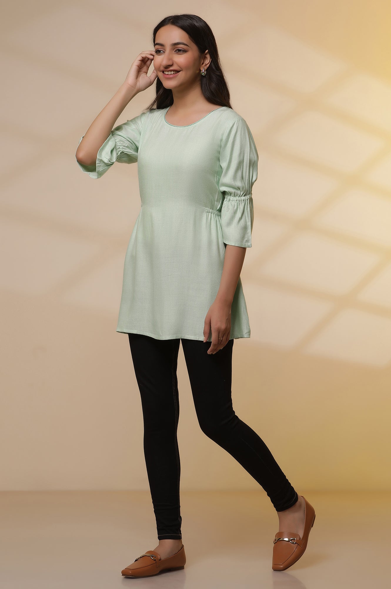 Green Thread Embroidered Kurti and Jeggings Set