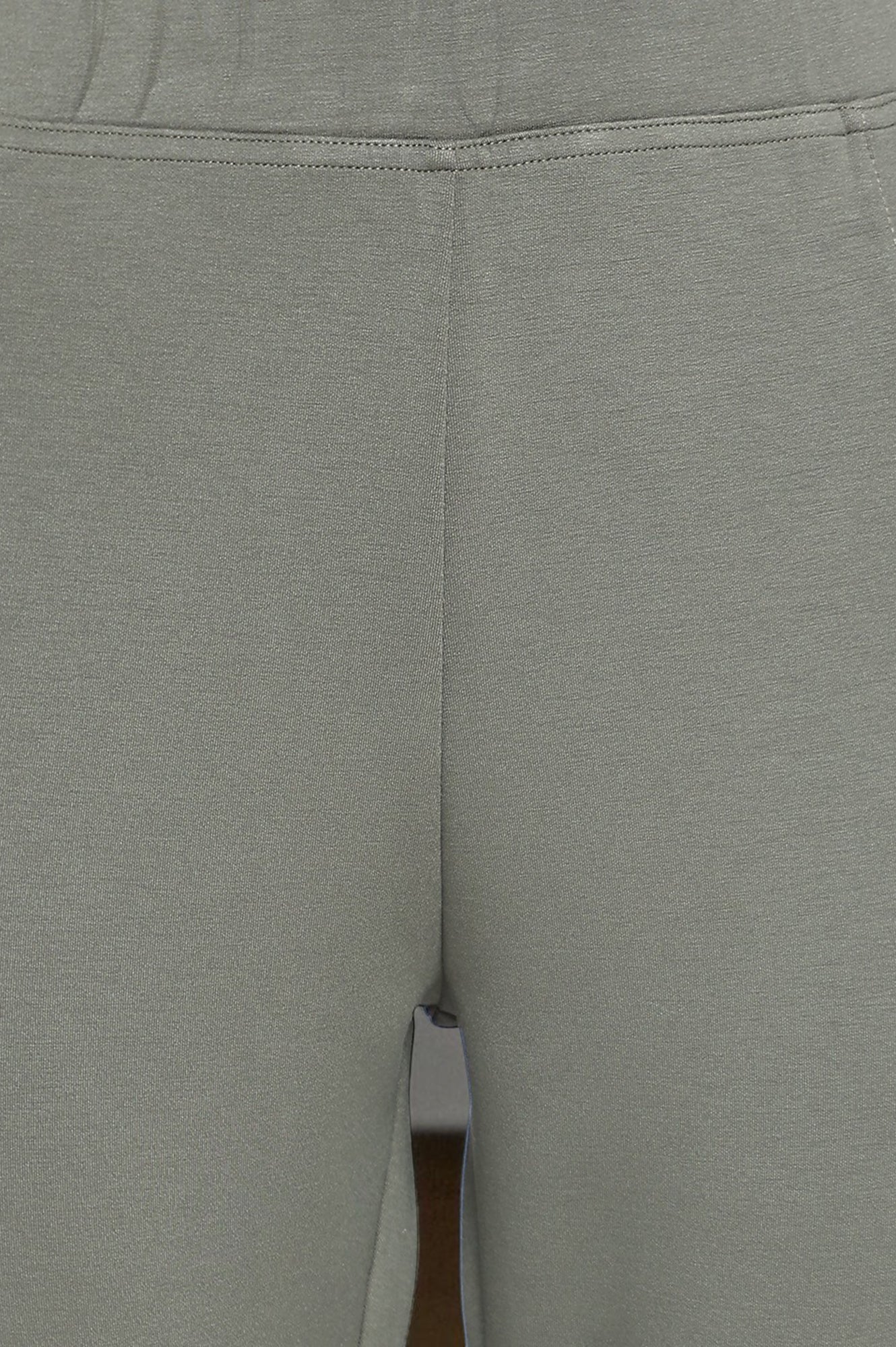 Green Solid Mid Rise Tights in Calf Length