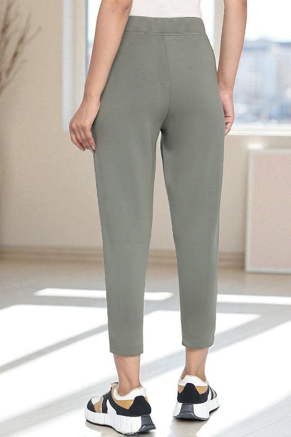 Elleven Women's Green Solid Mid Rise Tights in Calf Length