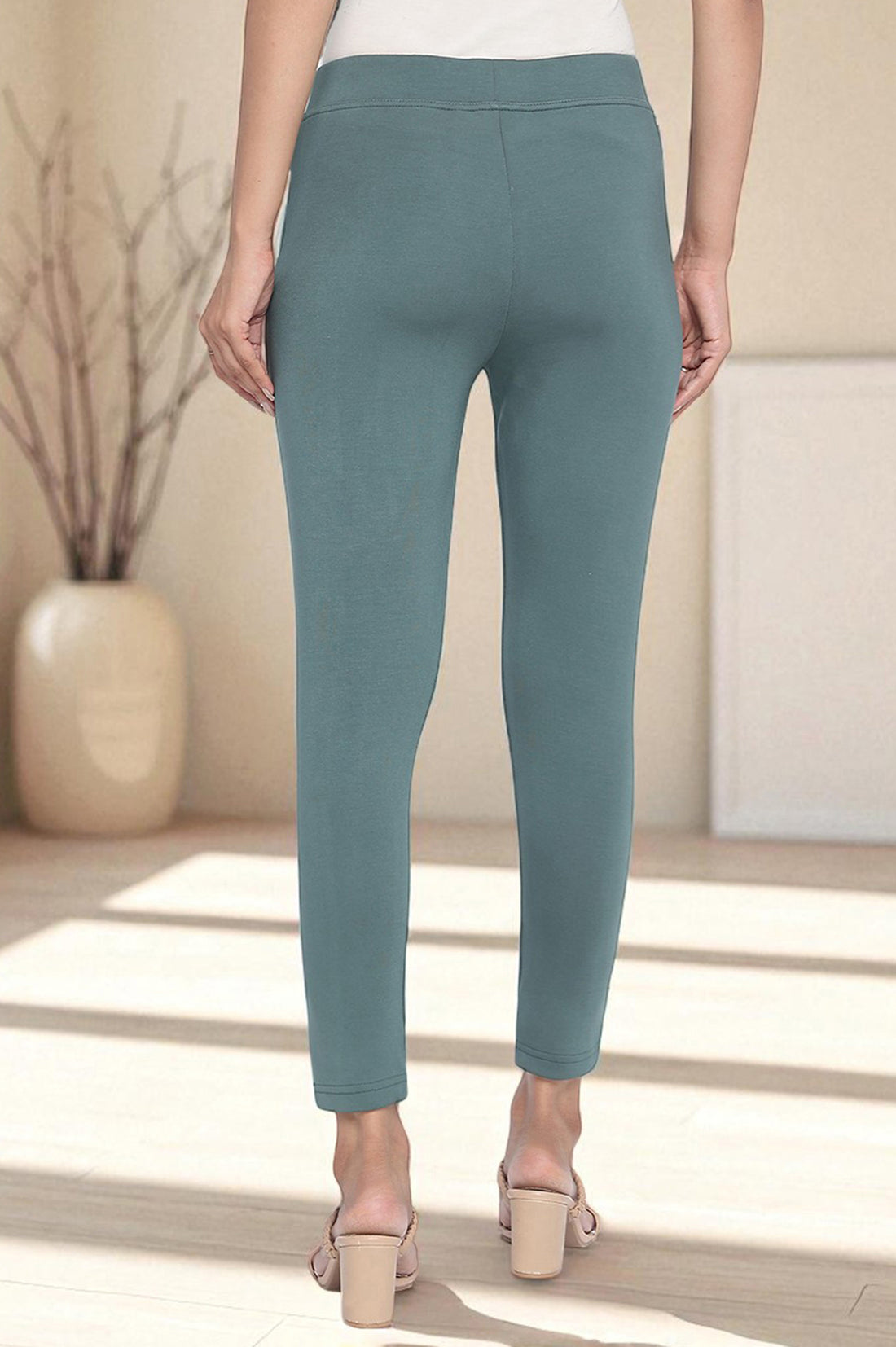 Green Solid Calf Length Tights