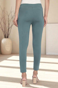 Green Solid Calf Length Tights