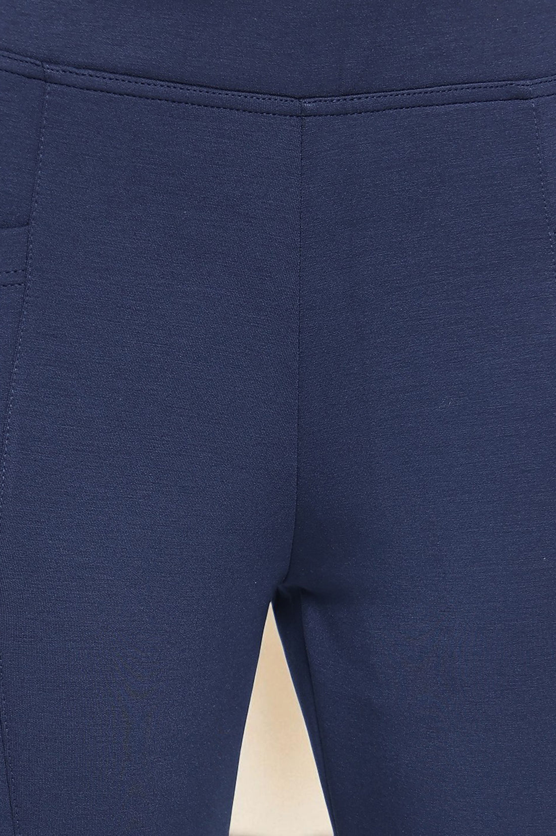 Navy Blue Solid Mid Rise Tights in Calf Length