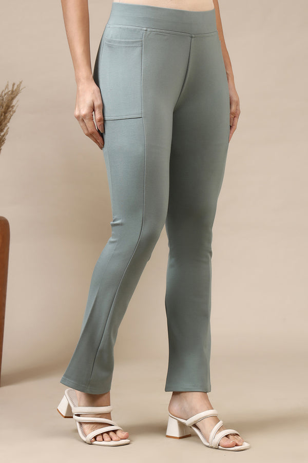 Elleven Women's Green Solid Flared High Waisted Yoga Tights With Side Pockets
