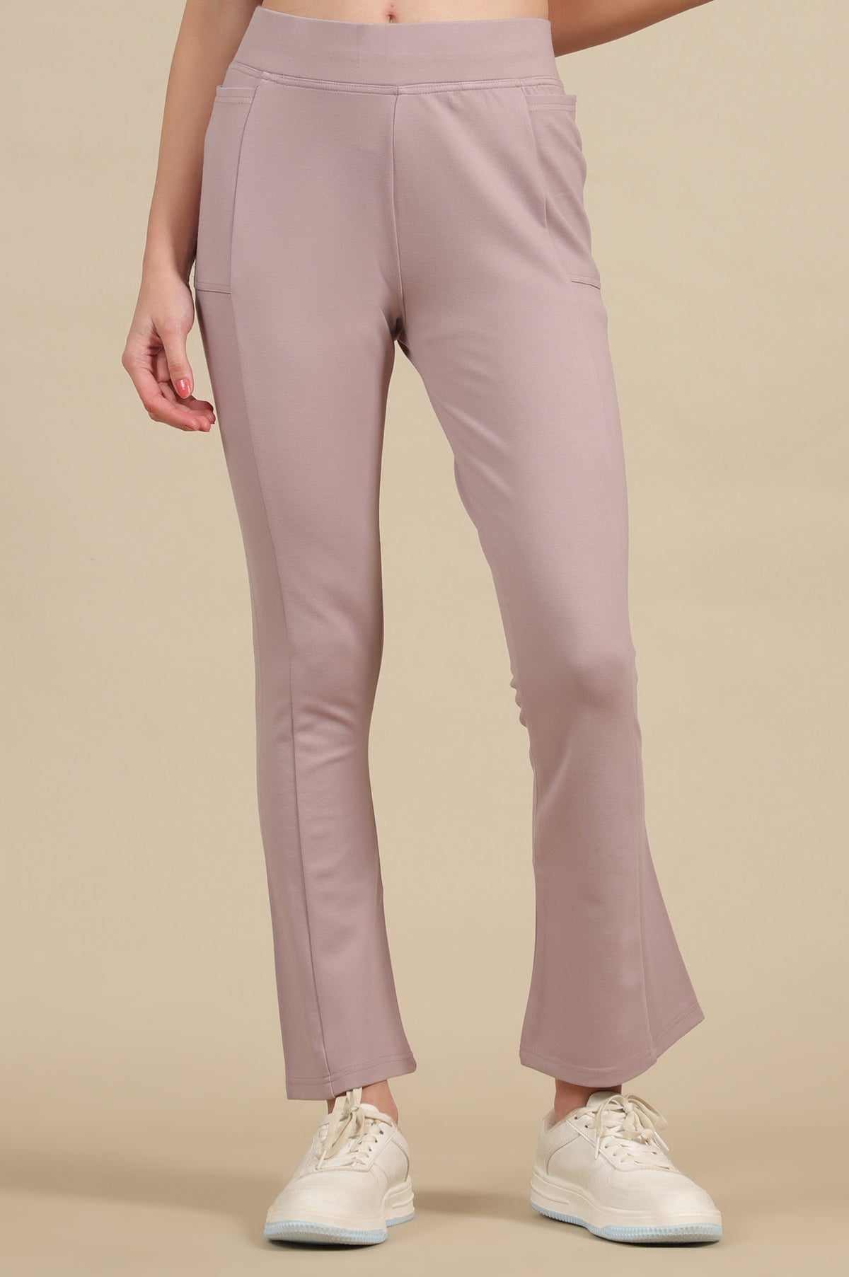 Light Purple Bootcut Yoga Pants with Side Pockets - S