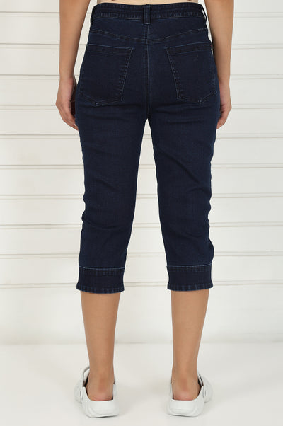 Blue Denim Lycra Mid Rise Calf Length Capri