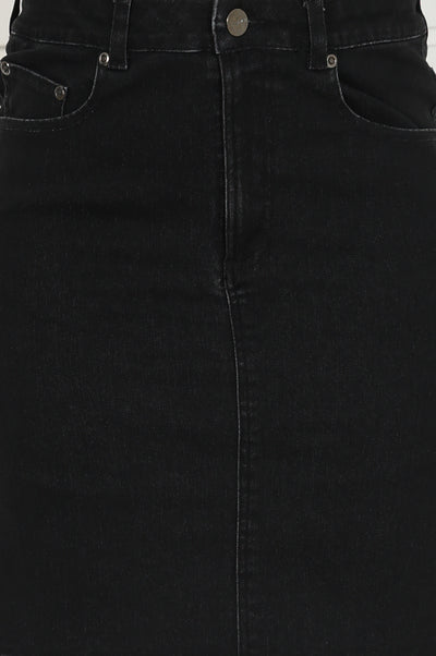 Black Denim Lycra Mid Rise Mid Thigh Length Skirt