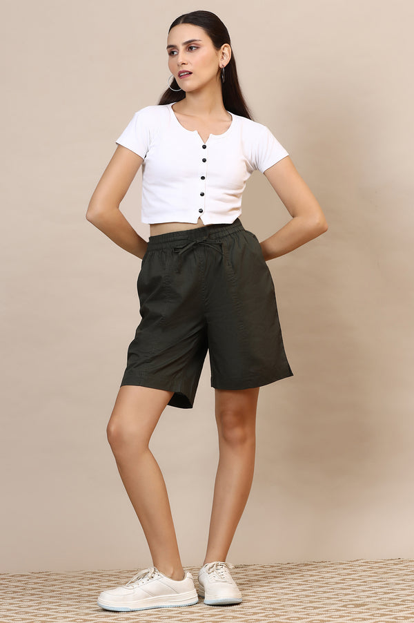 Elleven Women's Dark Green Solid Loose Fit Cotton Shorts With Drawstring