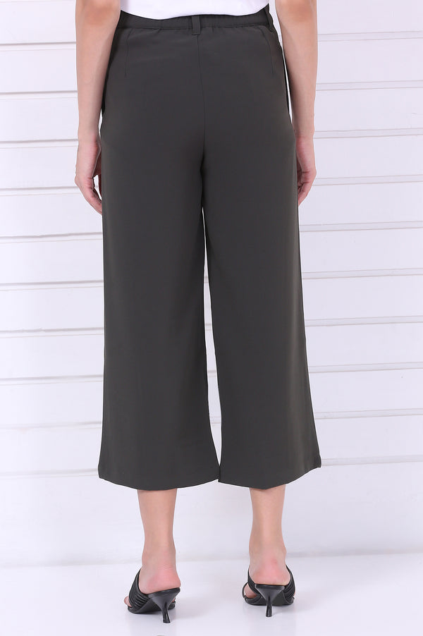 Elleven Women's Green Solid Calf Length Culottes with YKK Zipper