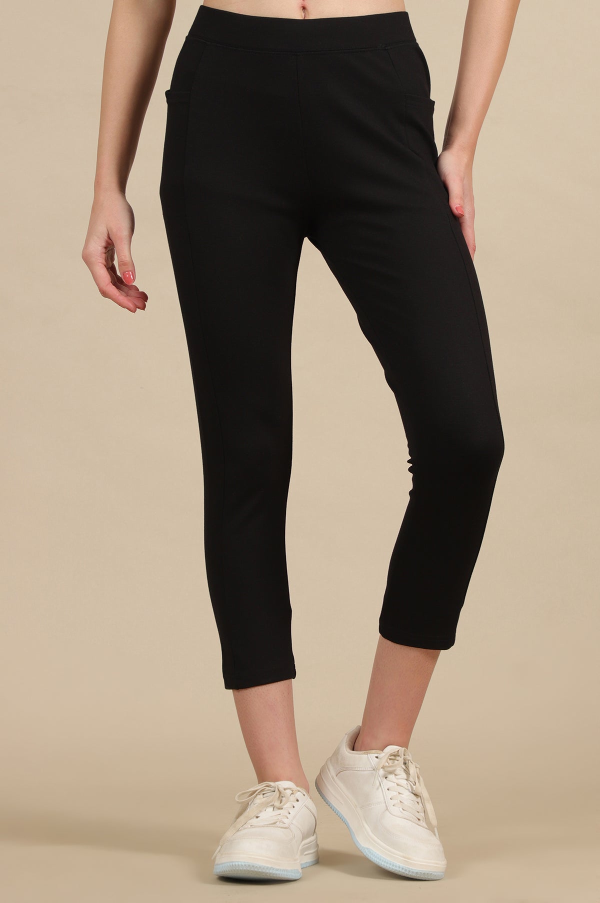 Elleven Women's Black Solid Skinny Fit Yoga Tights With Elasticated Waist - S