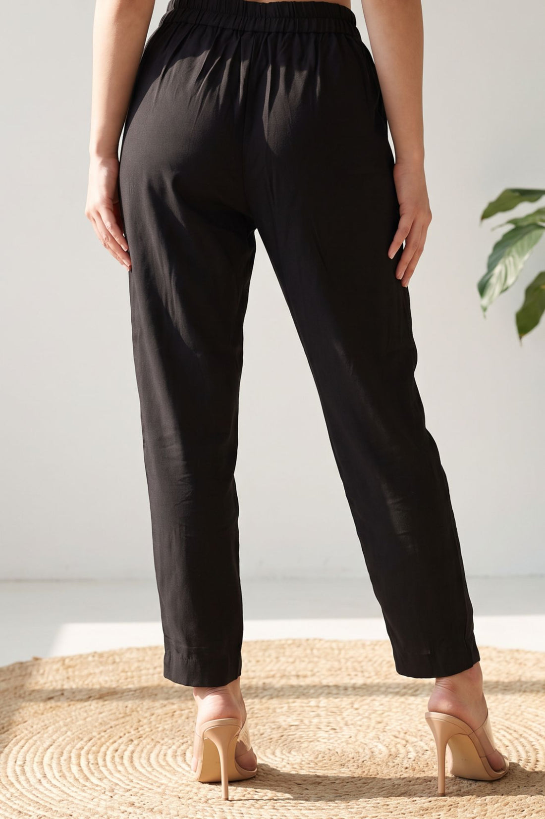 Black Solid Slim Fit Ankle Length Dress Trousers