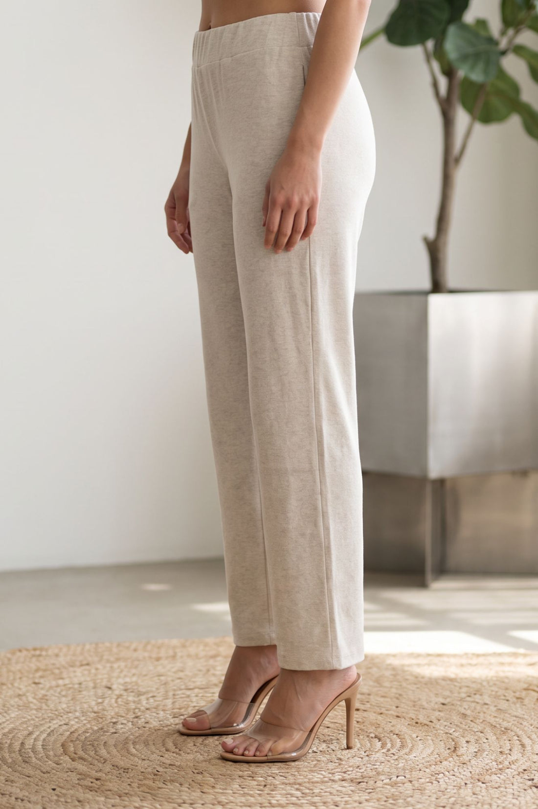 Light Grey Solid High Rise Wide Leg Palazzo Pants with Pockets (Cotton Lycra)