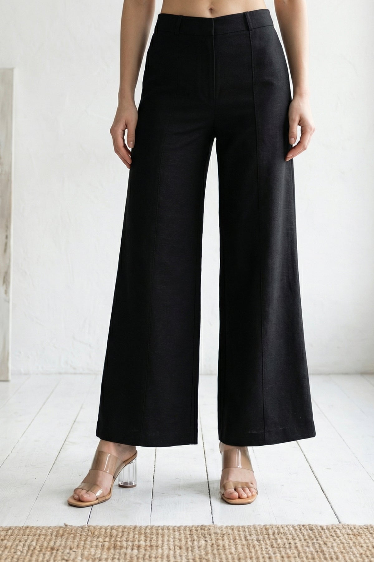 Black Solid Pintucks Wide Leg Trousers - S