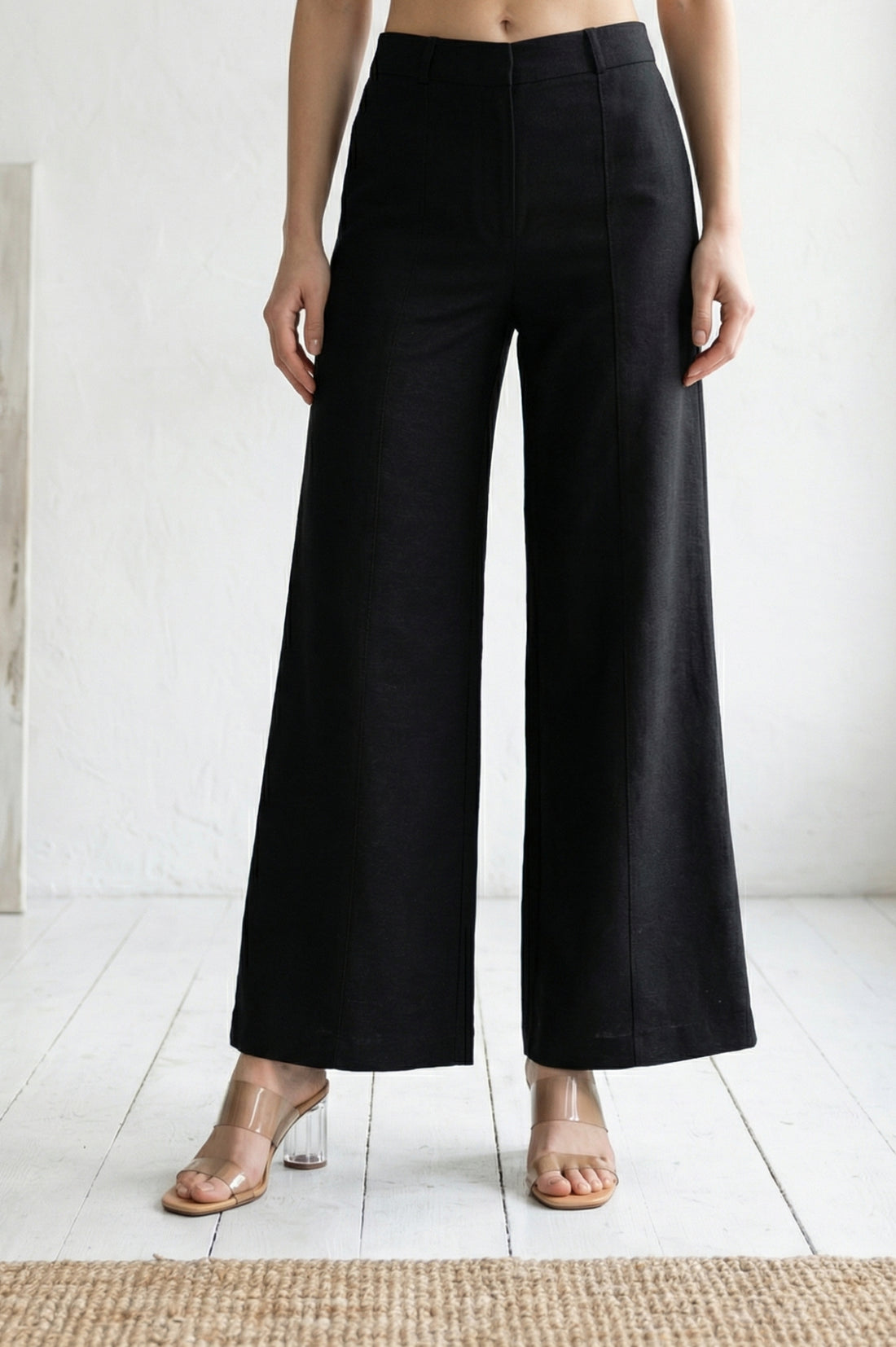 Black Solid Pintucks Wide Leg Trousers