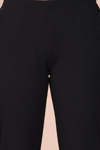 Black Solid Wide-Leg Trouser