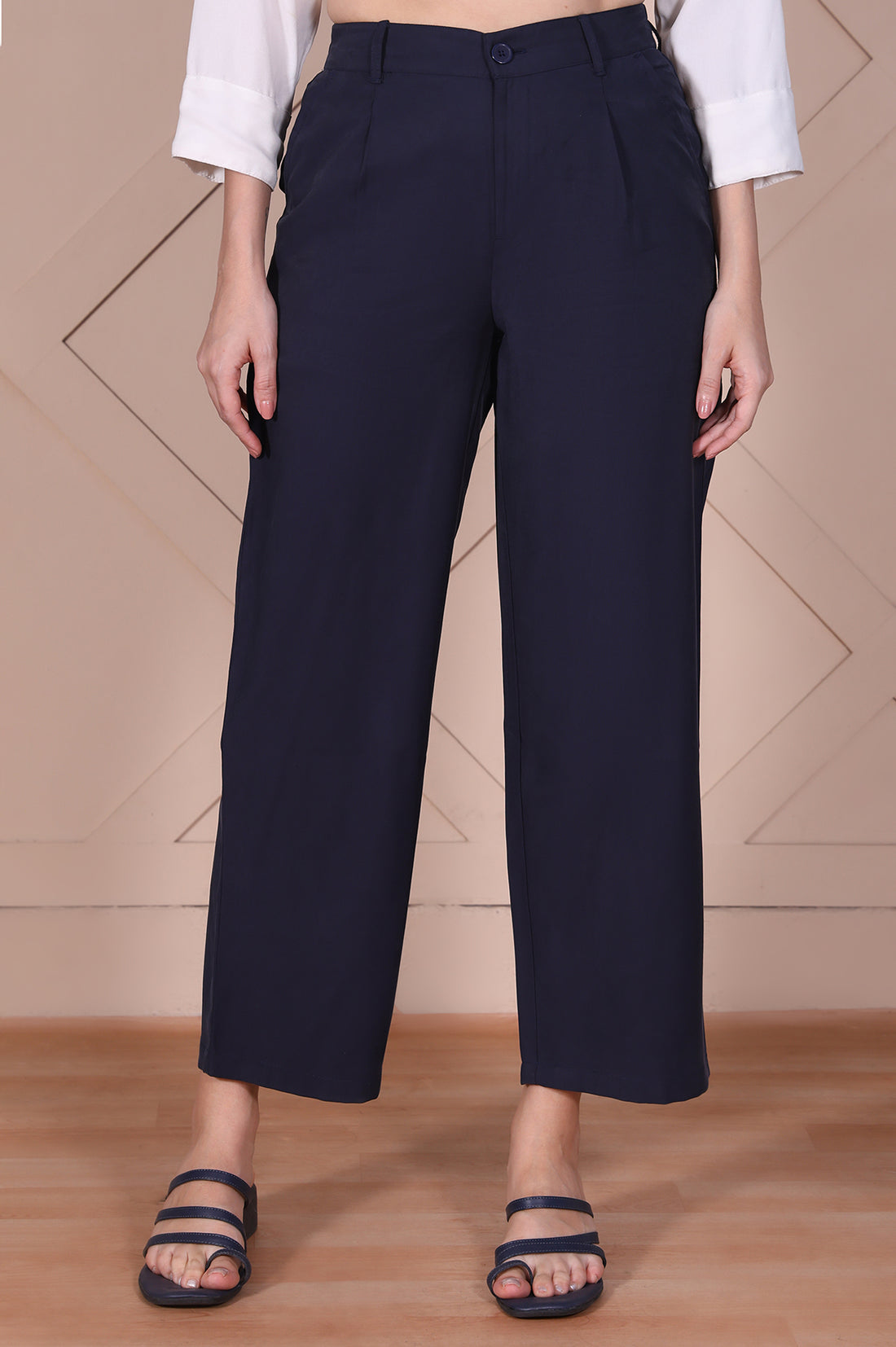 Elleven Women&