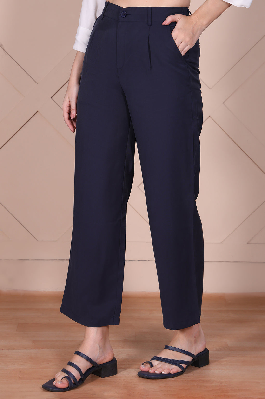Elleven Women&