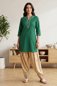 Gold Thread Embroidered Relaxed Fit Patiala Salwar With Lace