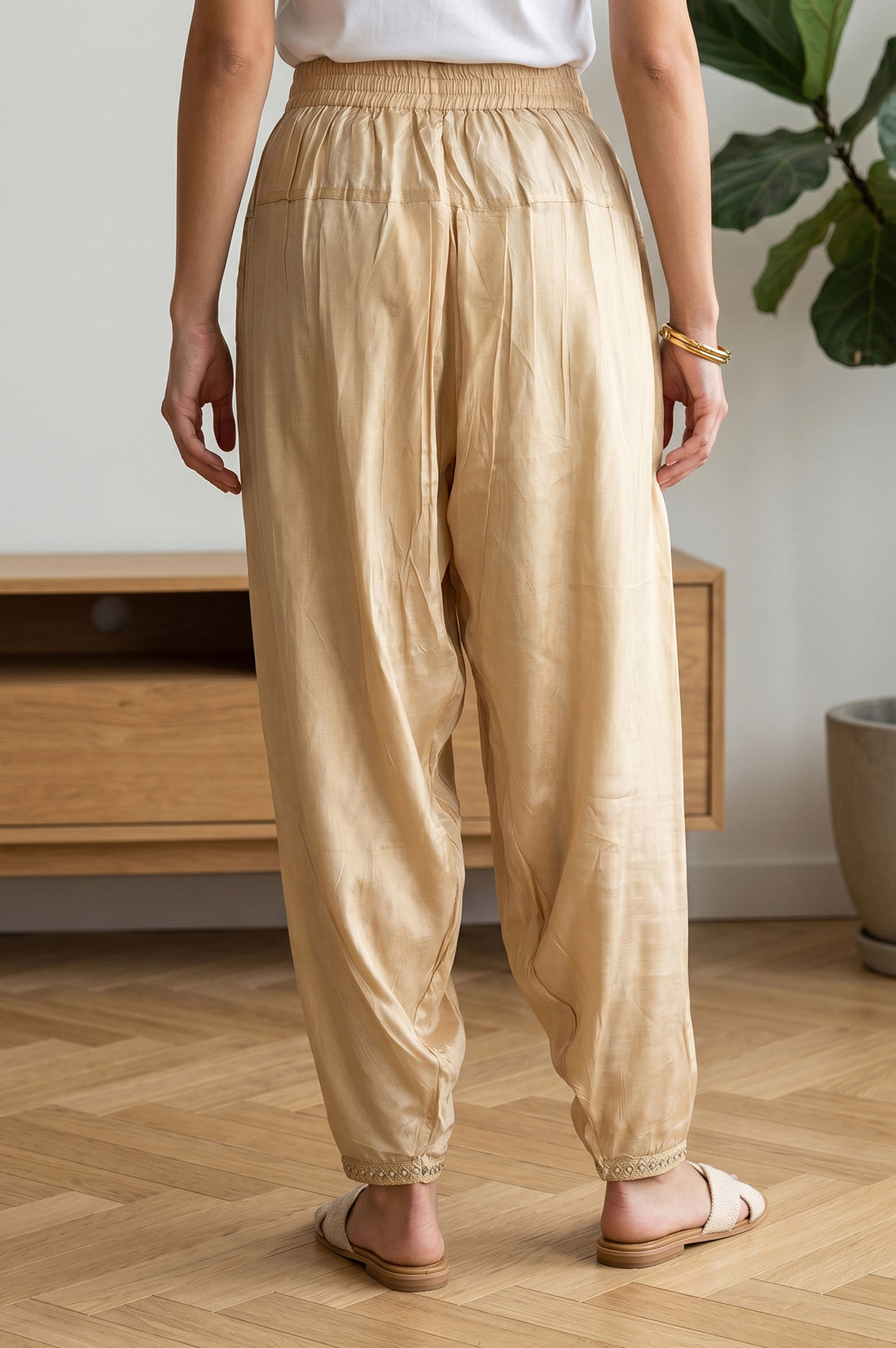 Gold Thread Embroidered Relaxed Fit Patiala Salwar With Lace