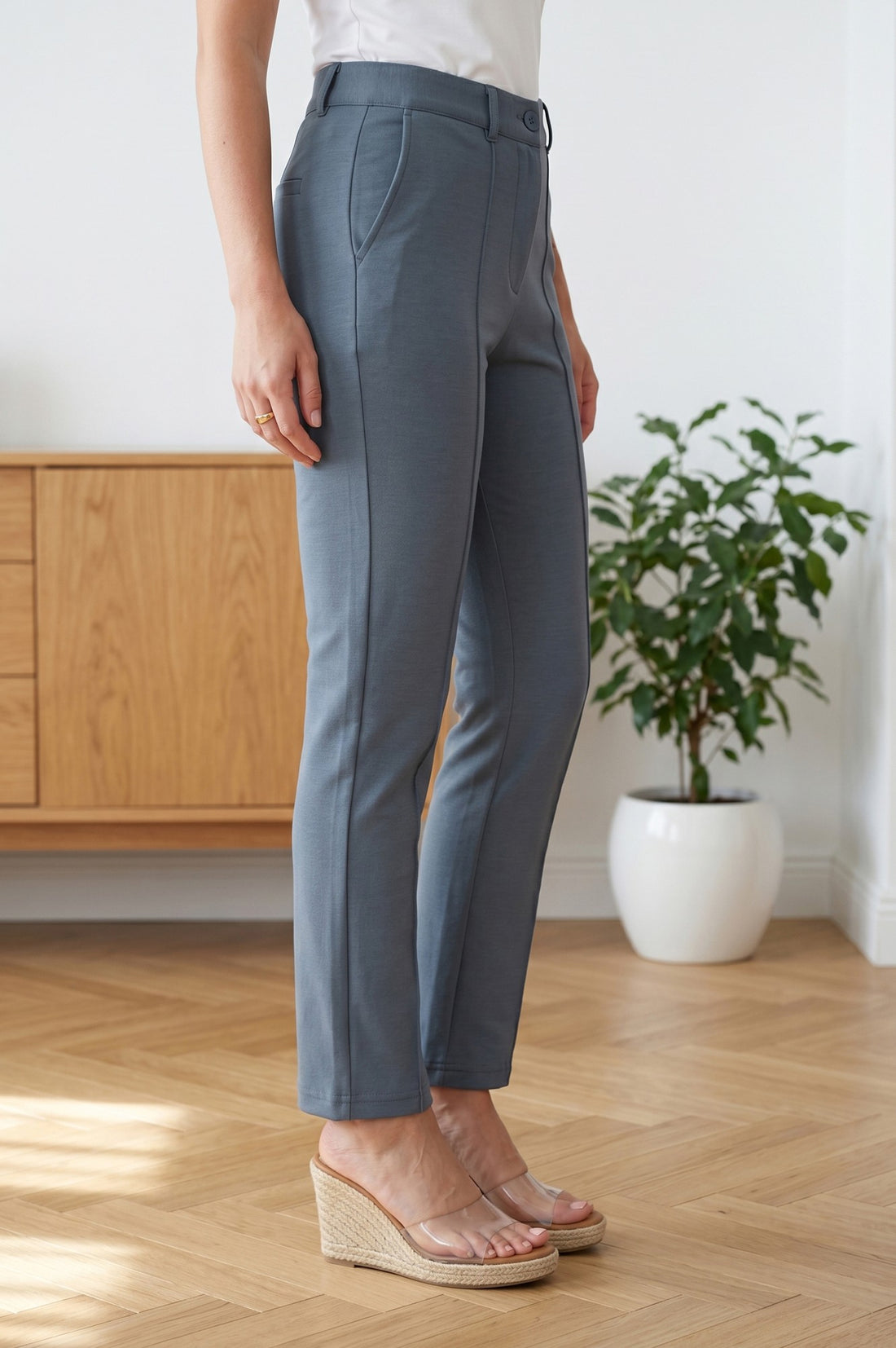 Grey Straight Fit Ankle Length Pants