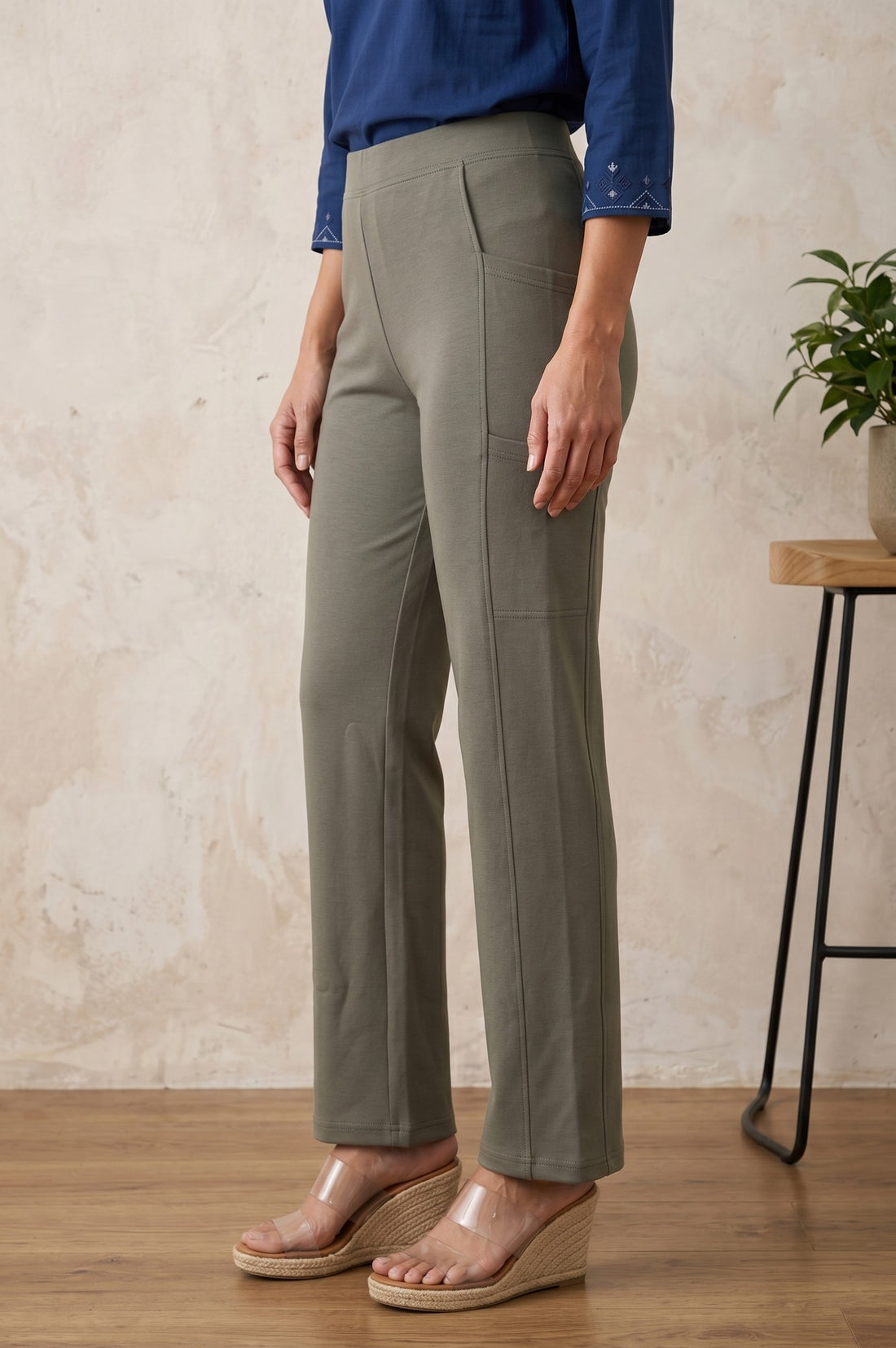 Olive Modal Solid Mid Rise Ankle Length Pants