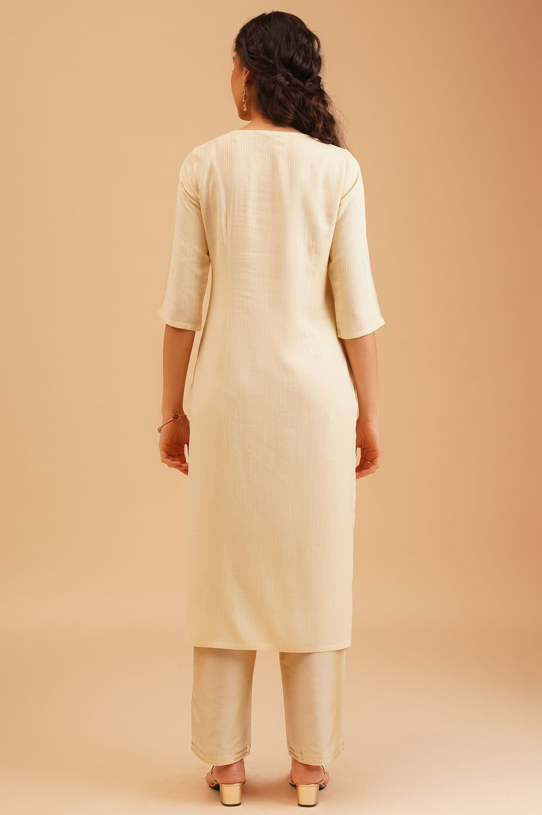 Off White Embroidered Rayon Straight Kurta