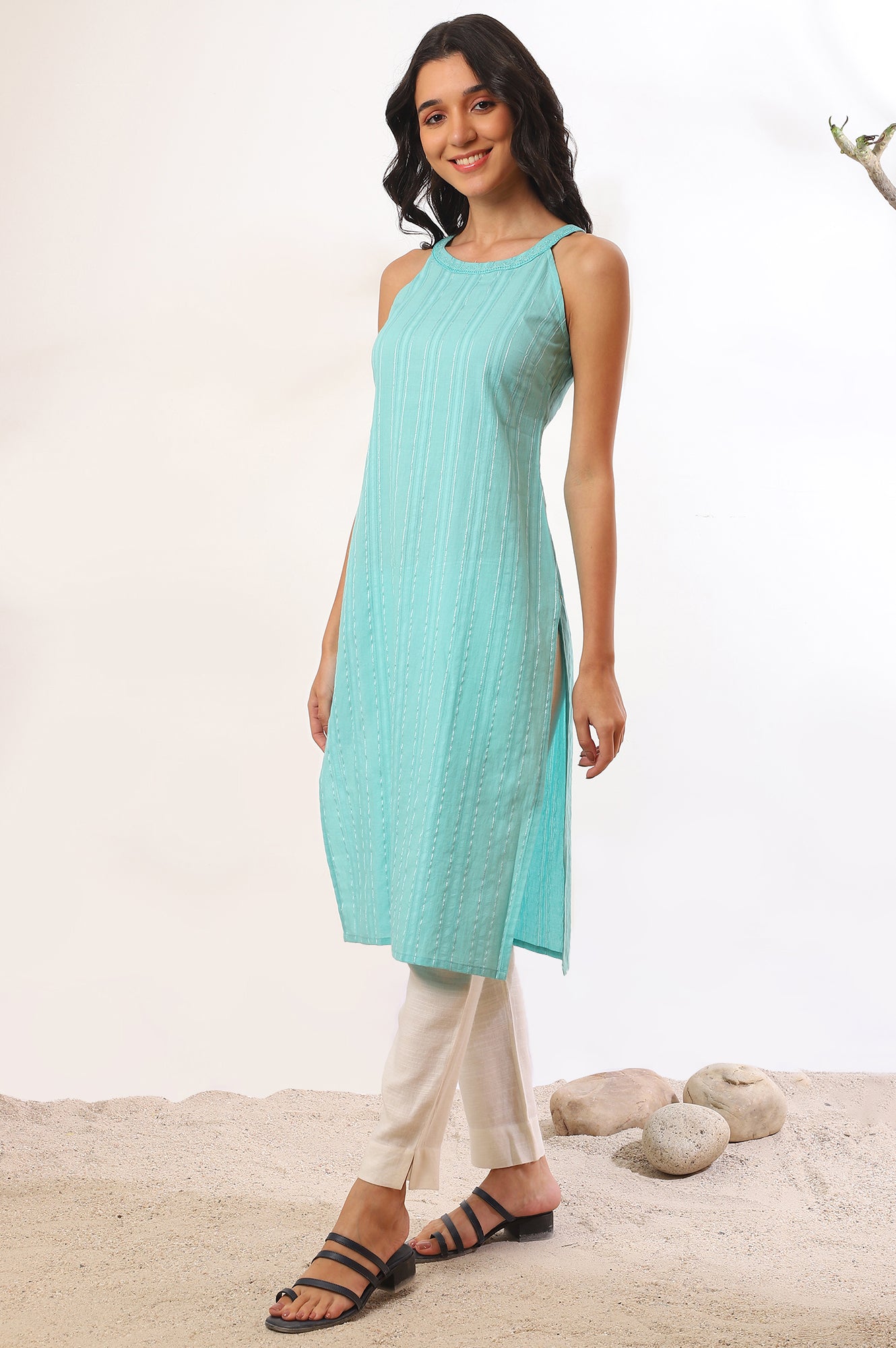 Green Solid Zari Straight Cotton Blend Kurta