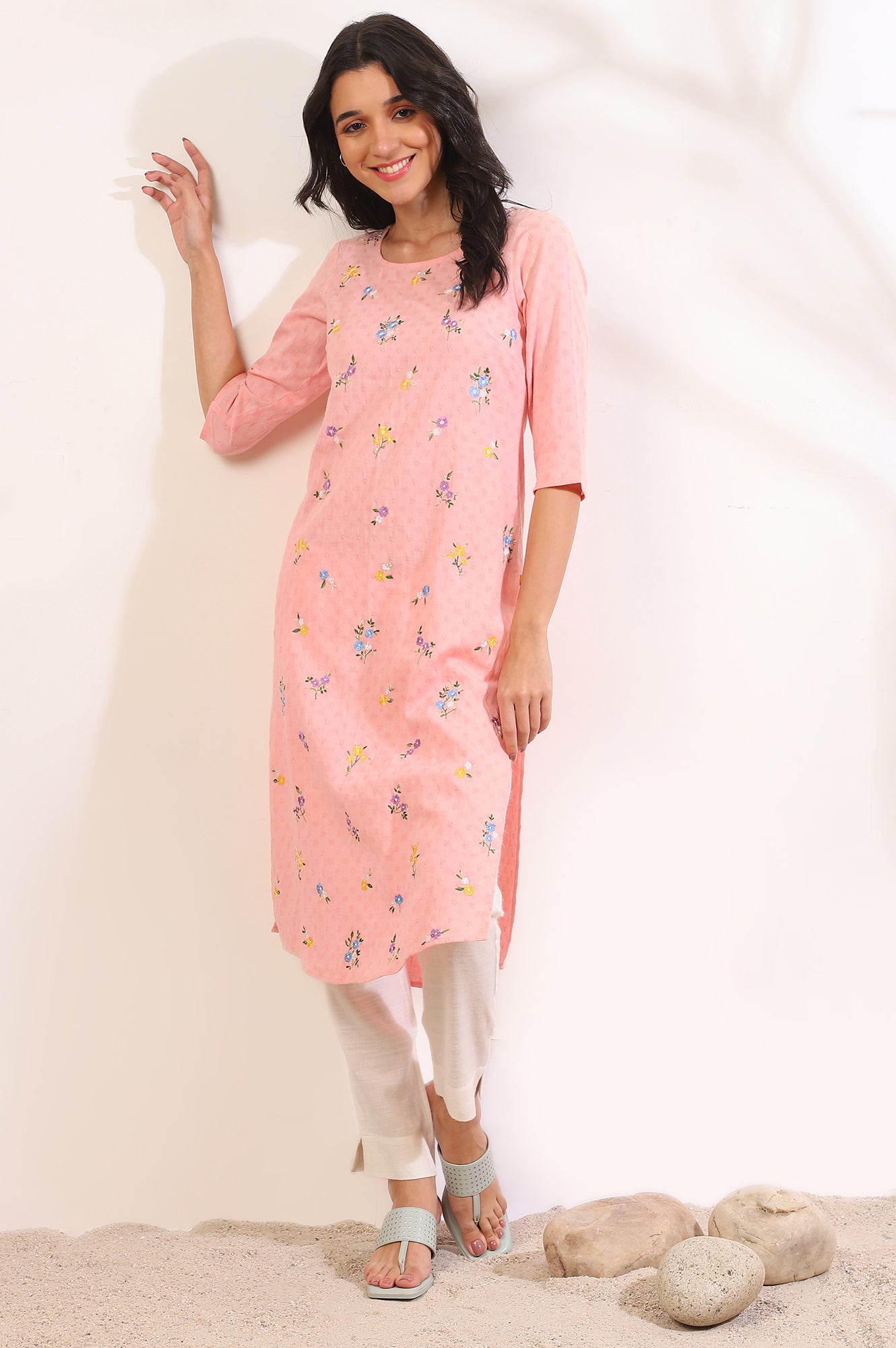 Pink Solid Zari Straight Pure Cotton Kurta