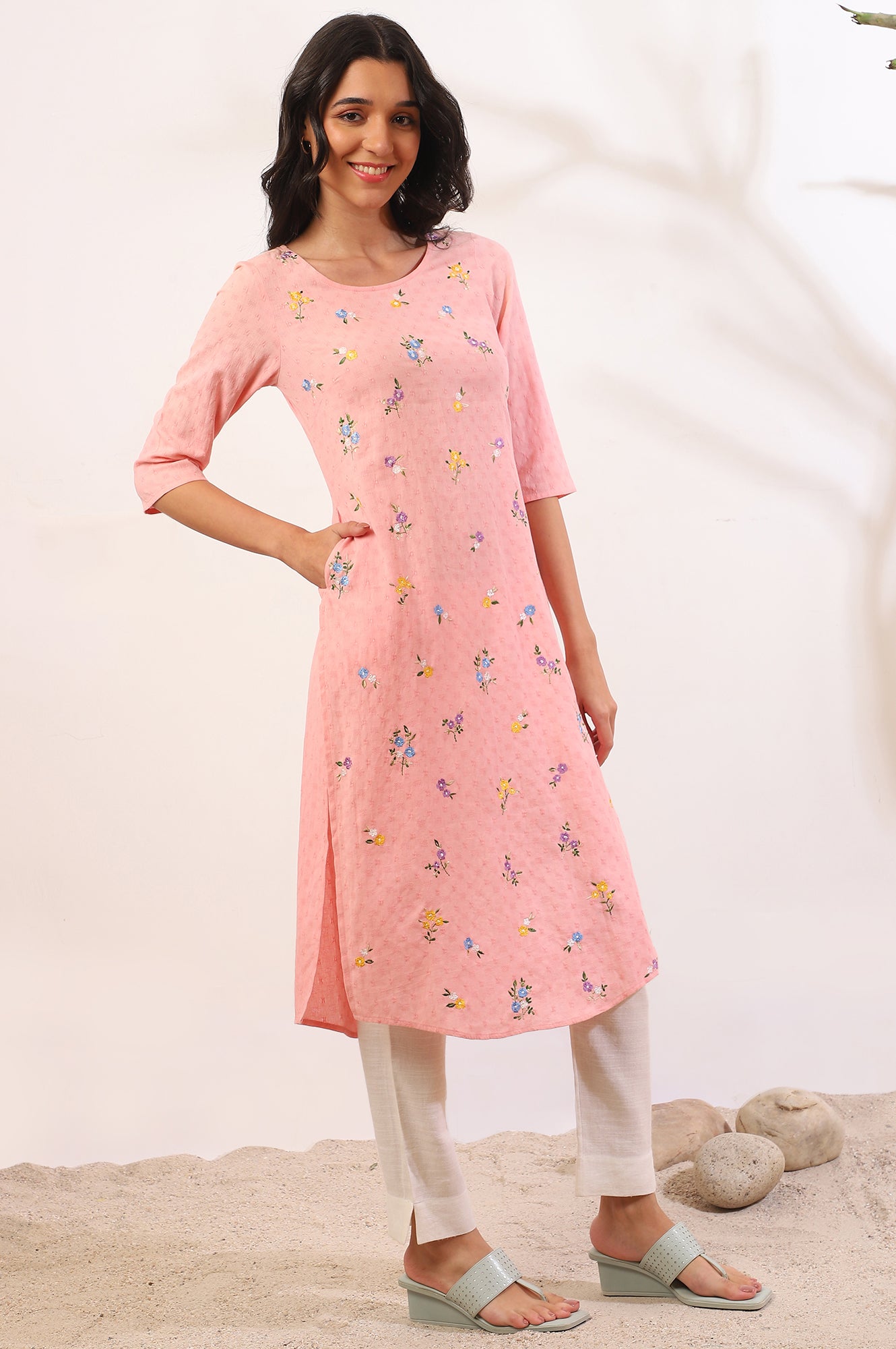 Pink Solid Zari Straight Pure Cotton Kurta