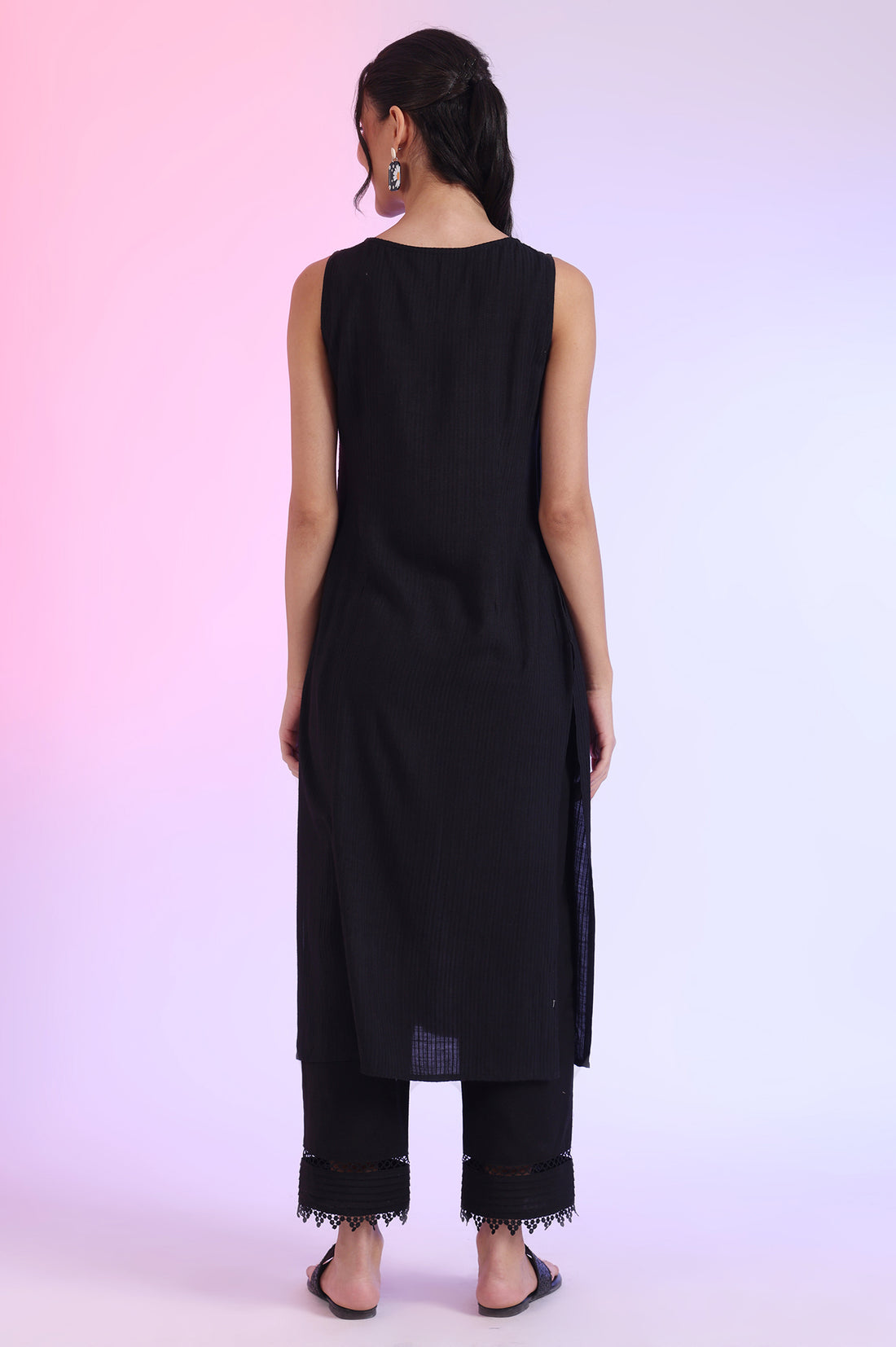 Black Solid Textured Rayon Sleeveless Straight Kurta