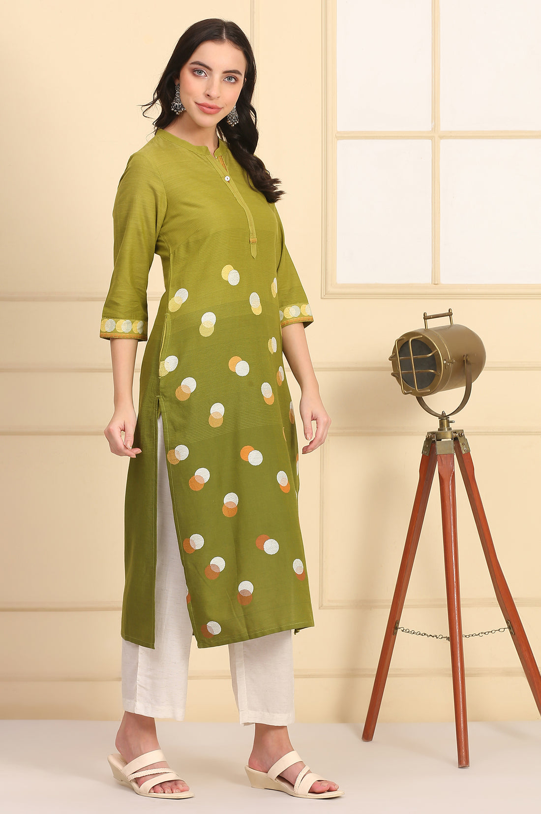 Green Printed Jacquard Straight Kurta with Thread Work