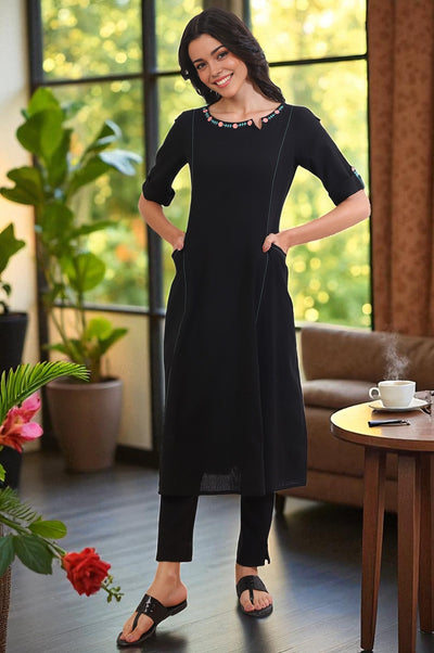Black Solid Straight Pure Cotton Kurta