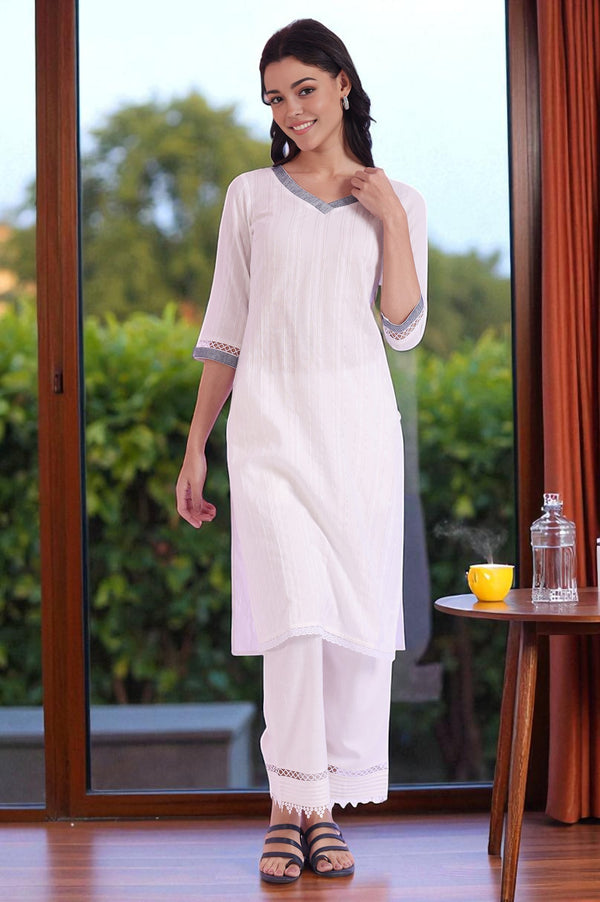 White Solid Straight Cotton Blend Kurta
