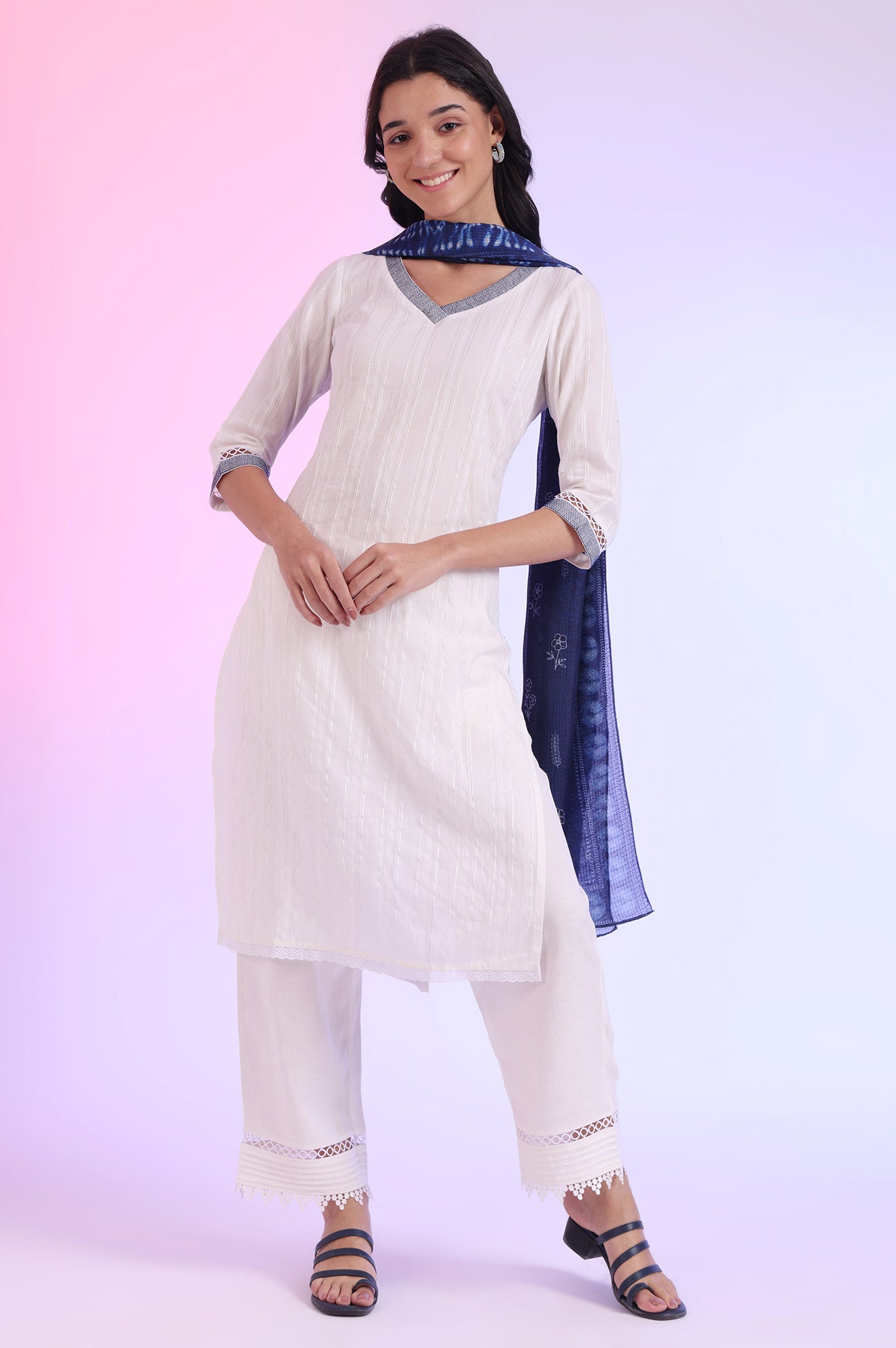 White Solid Straight Cotton Blend Kurta