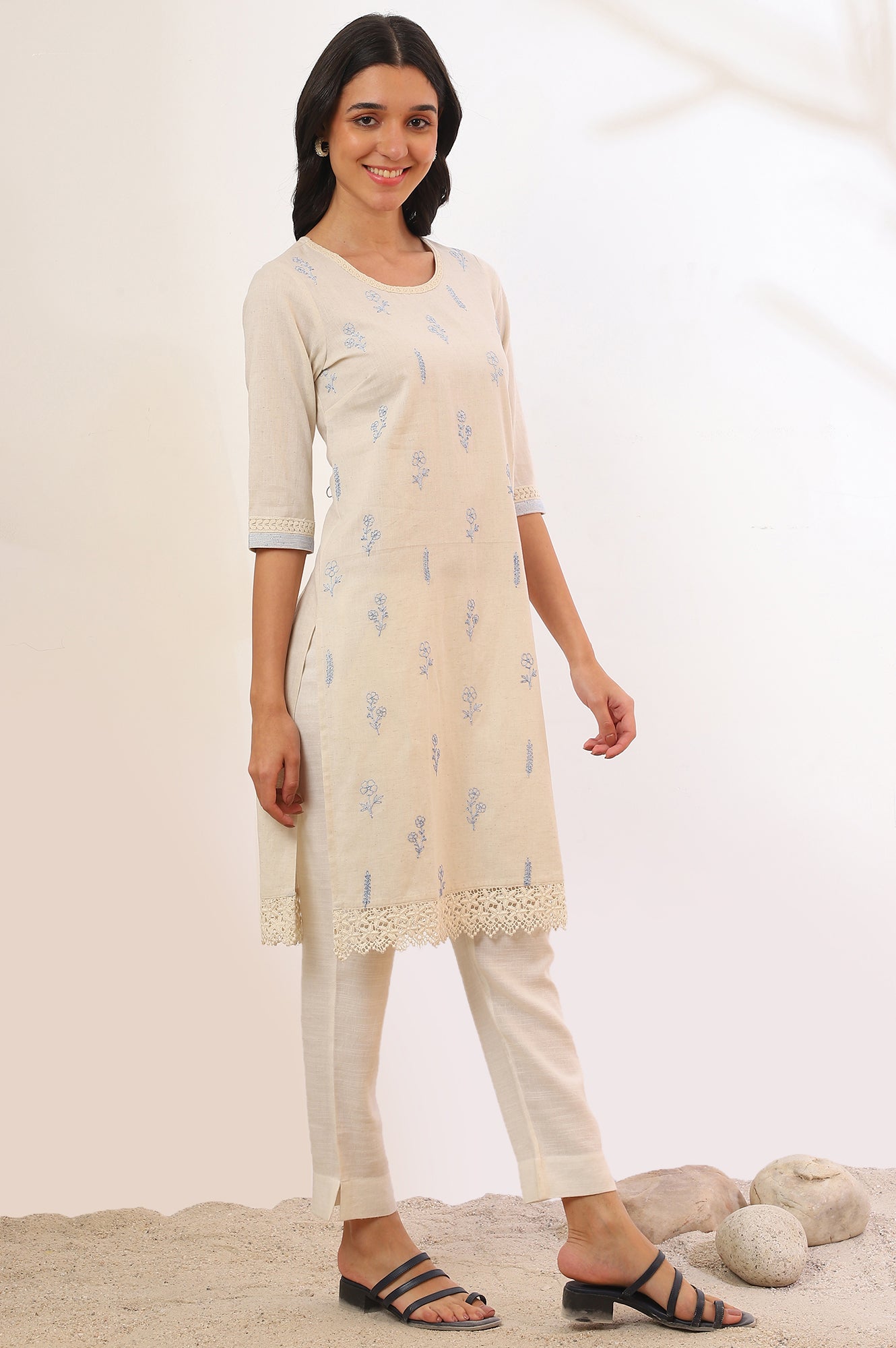 Off White Solid Straight Cotton Blend Kurta