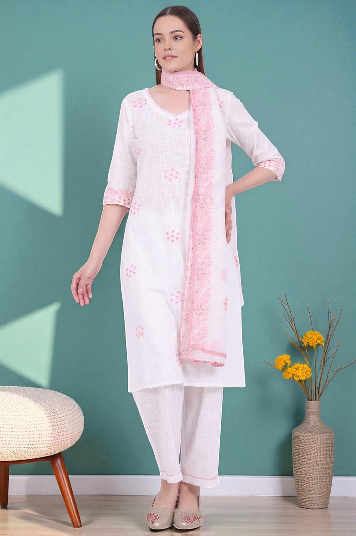 White Embroidered Straight Pure Cotton Kurta - S