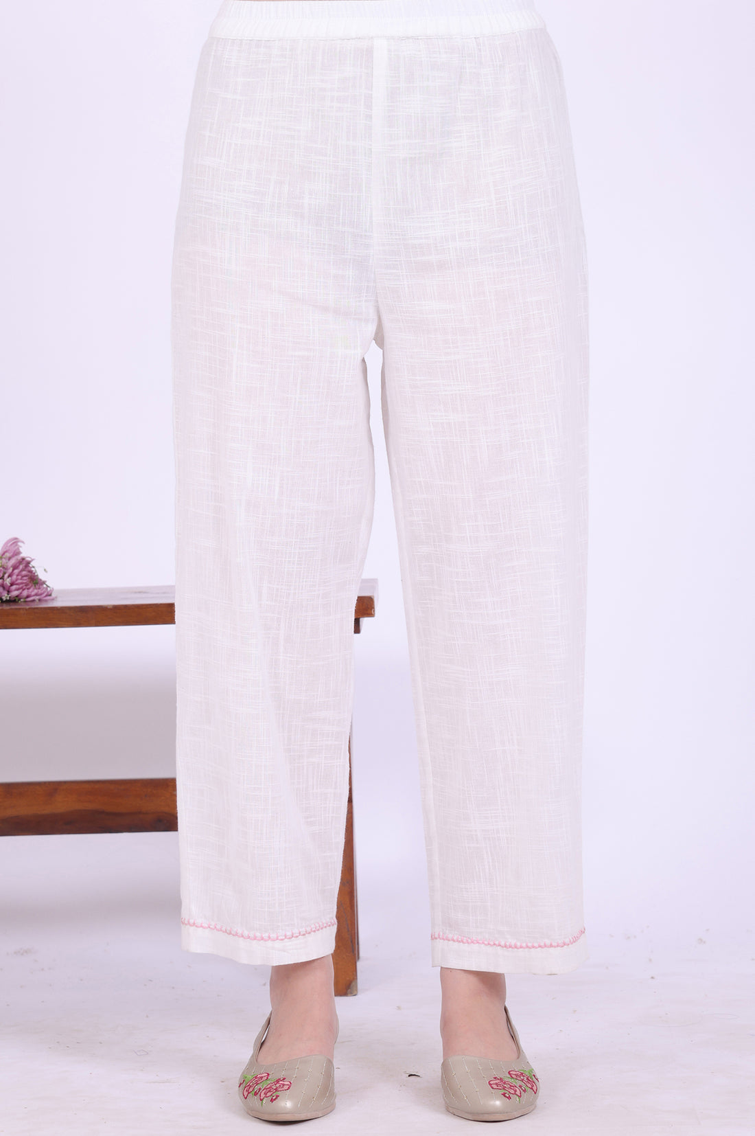 White Embroidered Straight Pure Cotton Kurta